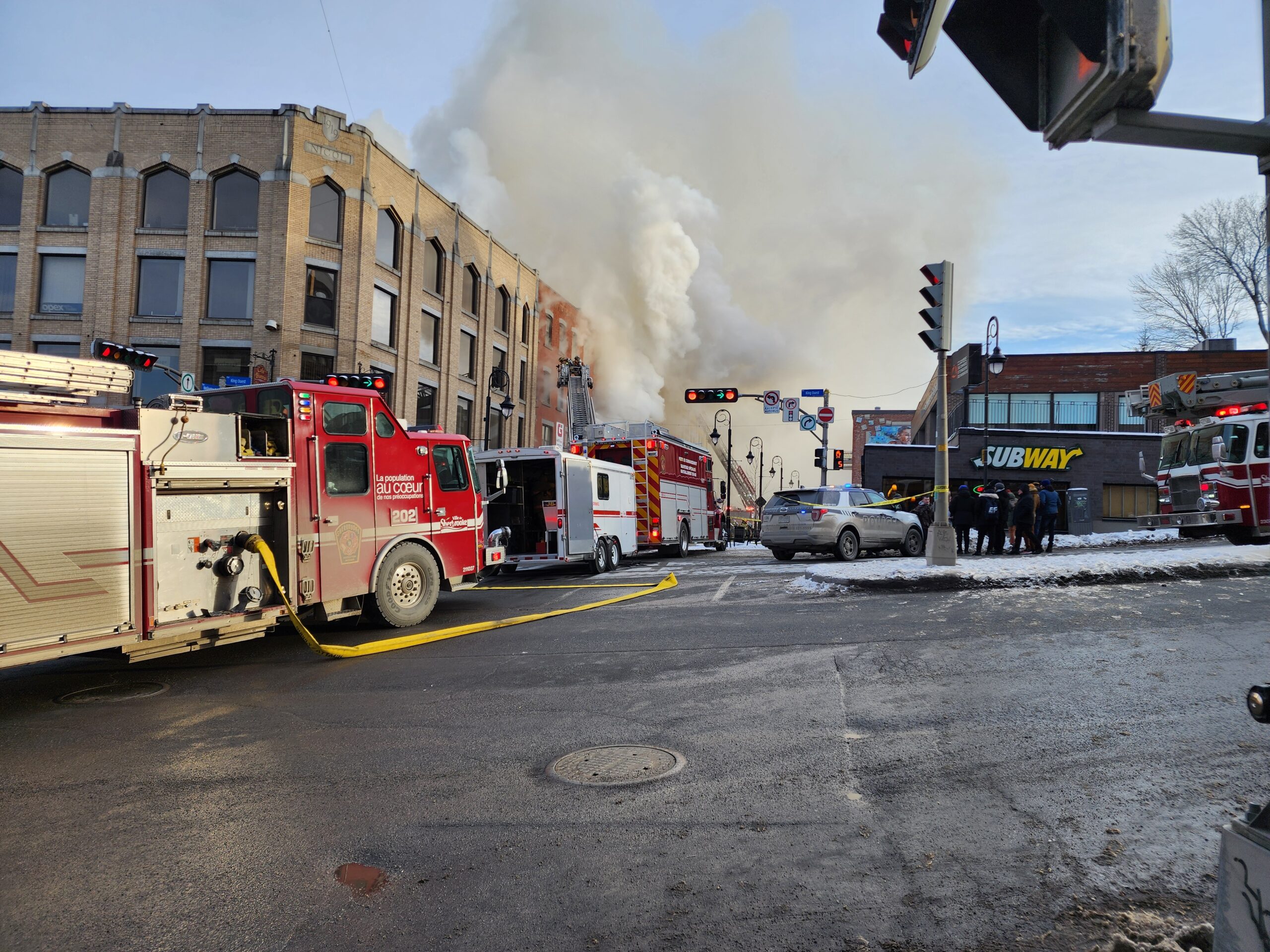 Witness The Horror: Main Street Restaurant Fire Engulfs Historic Area! - s4zkwaz