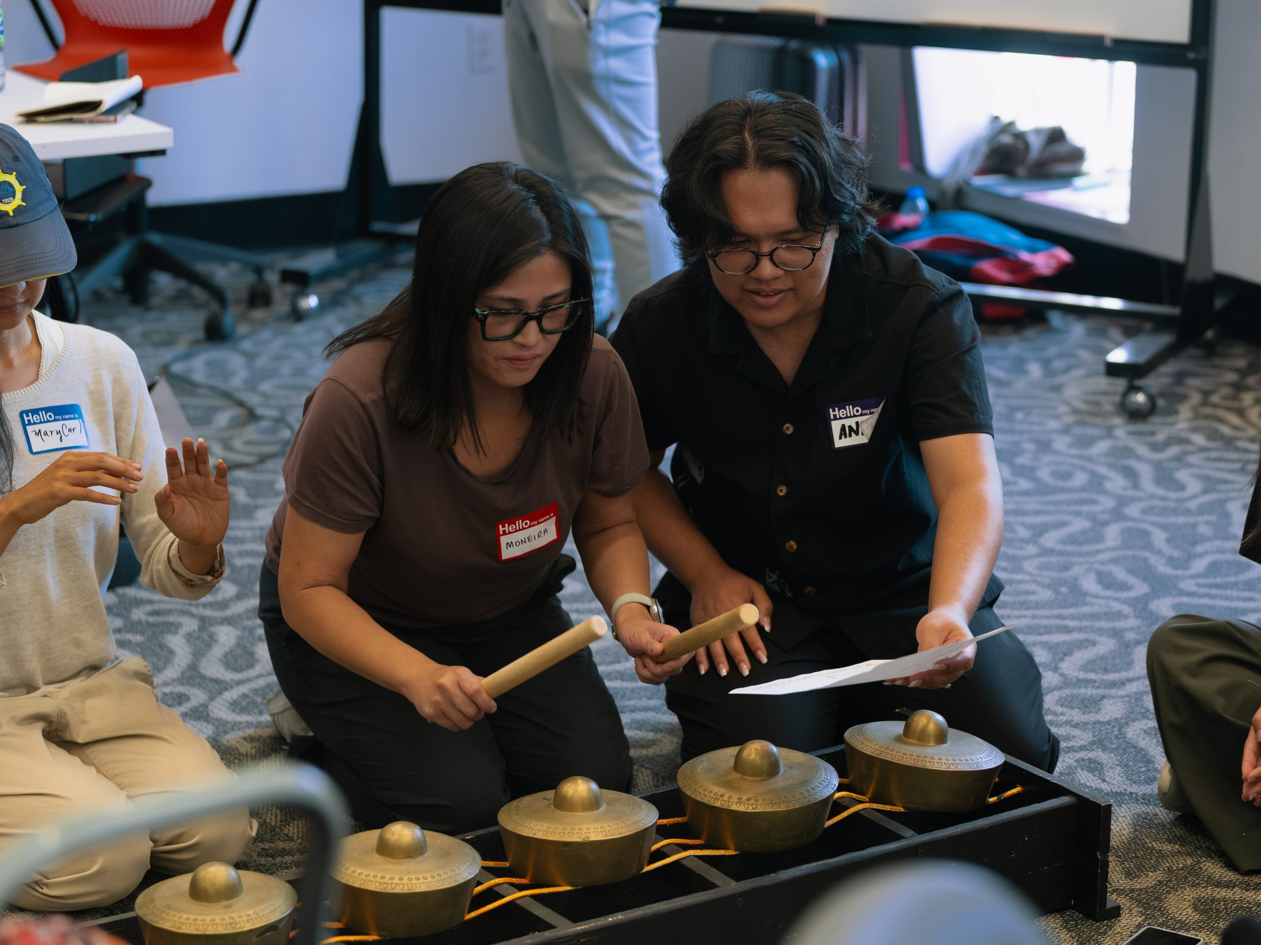 Echoes of Home introduces Filipino folk music, Kulintang